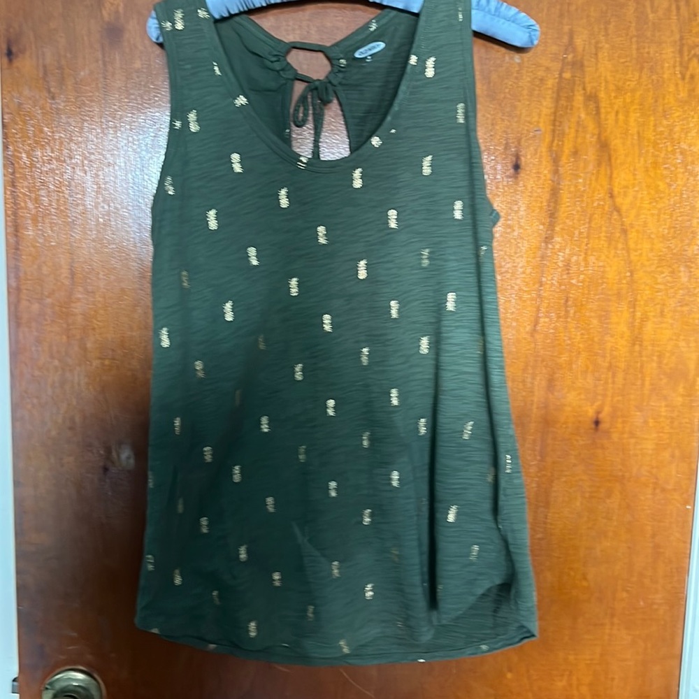 Old Navy green/ gold tank in medium/tall